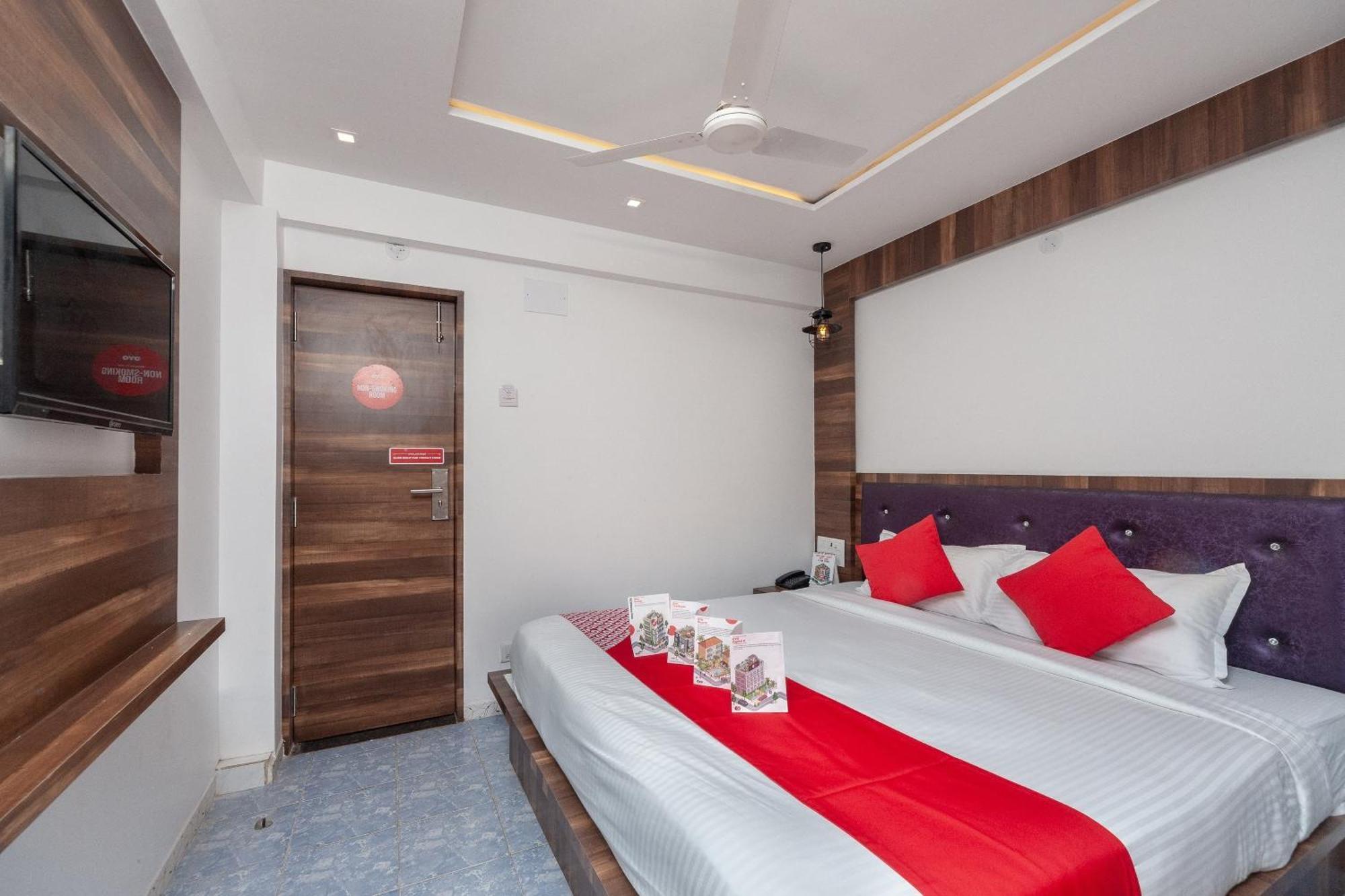 Capital O Admire Suit Hospitality Chennai Exterior foto
